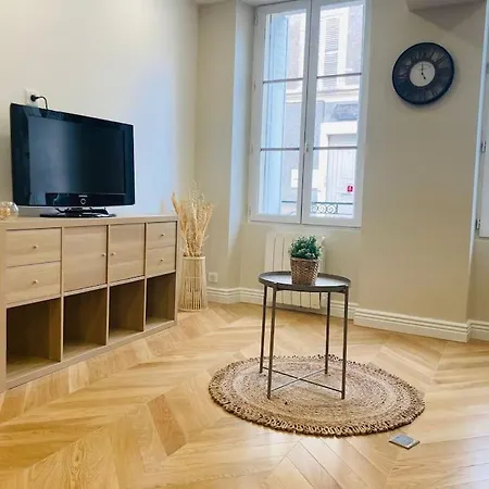 아파트 Le Bellifontain Proche Chateau - Insead - Grand Parquet