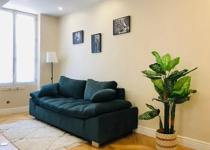 Apartment Le Bellifontain Proche Chateau - Insead - Grand Parquet Fontainebleau